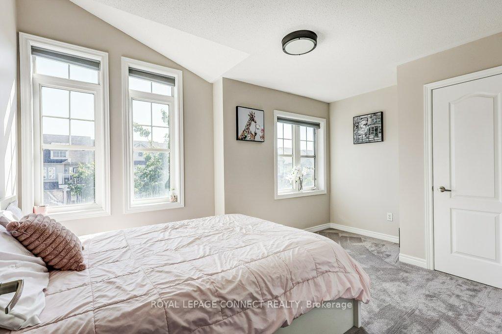 Photo 41 of 89 James Govan Drive, Whitby, Port Whitby — HOMEH