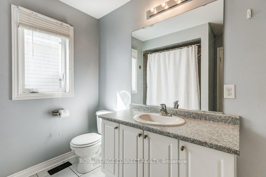 Photo 46 of 89 James Govan Drive, Whitby, Port Whitby — HOMEH