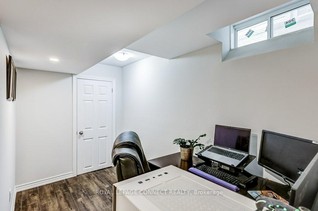 Photo 55 of 89 James Govan Drive, Whitby, Port Whitby — HOMEH