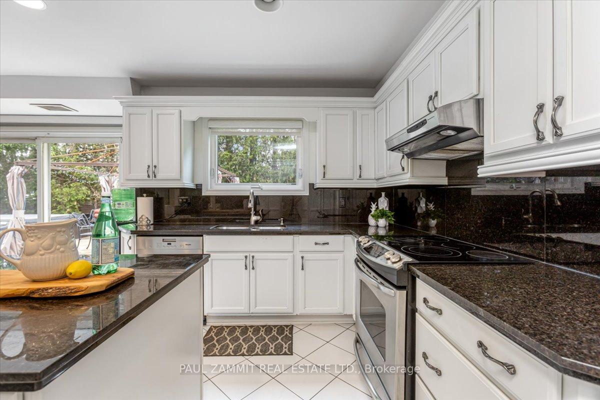 Photo 14 of 26 Ladyslipper Court, Markham, Bayview Glen — HOMEH