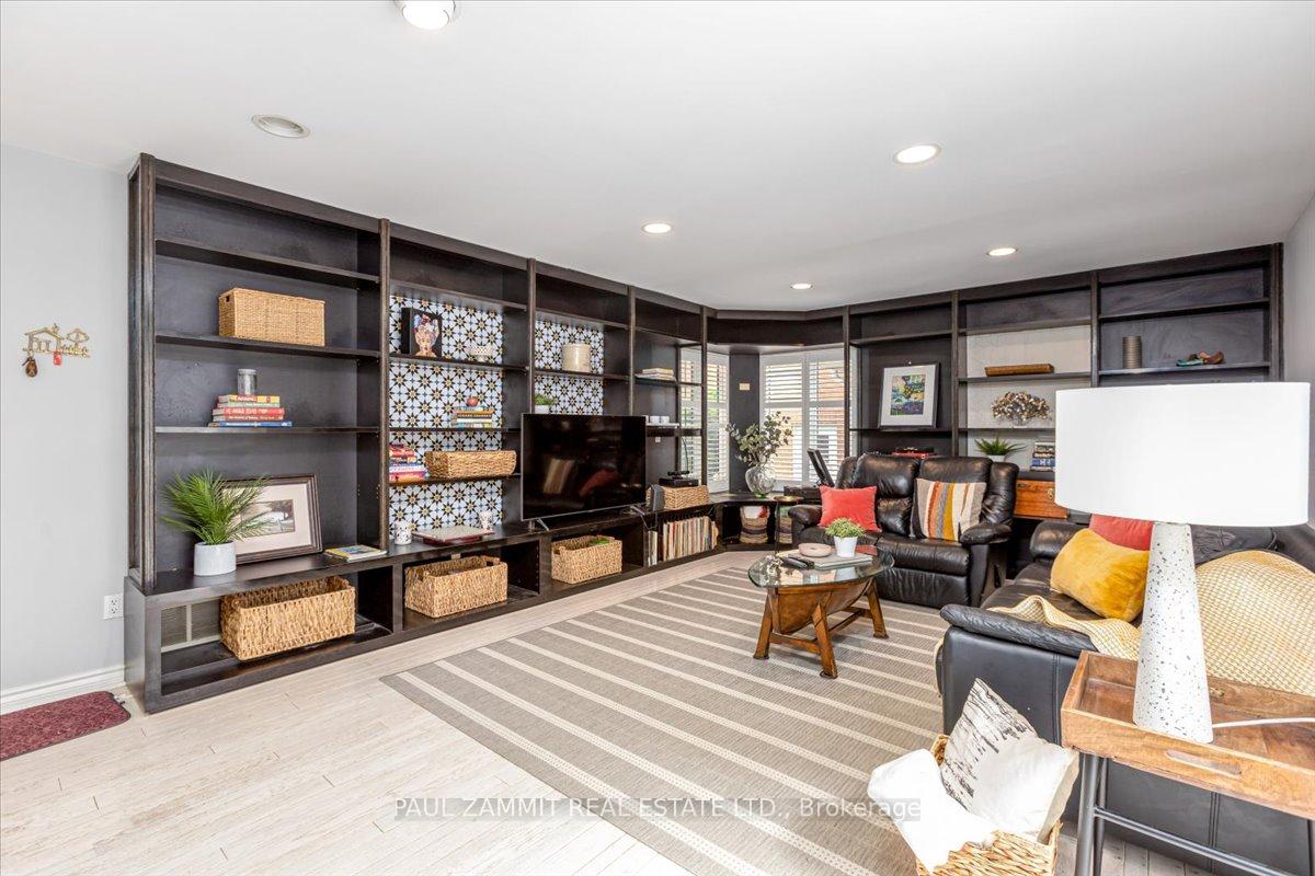 Photo 17 of 26 Ladyslipper Court, Markham, Bayview Glen — HOMEH