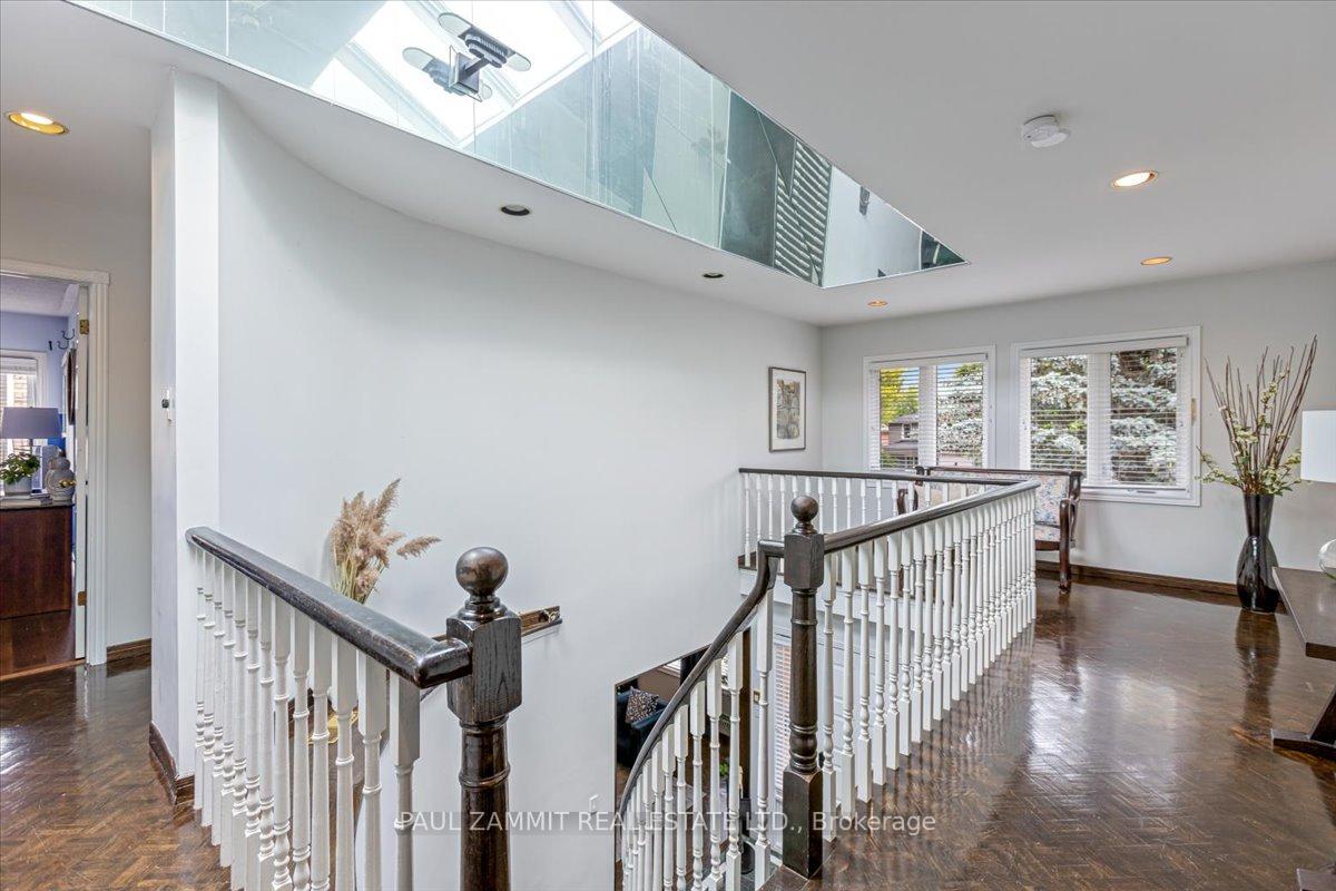 Photo 20 of 26 Ladyslipper Court, Markham, Bayview Glen — HOMEH