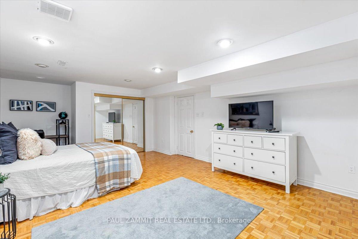 Photo 31 of 26 Ladyslipper Court, Markham, Bayview Glen — HOMEH