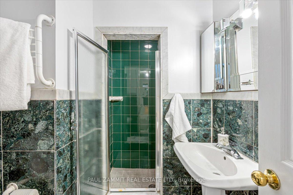 Photo 32 of 26 Ladyslipper Court, Markham, Bayview Glen — HOMEH