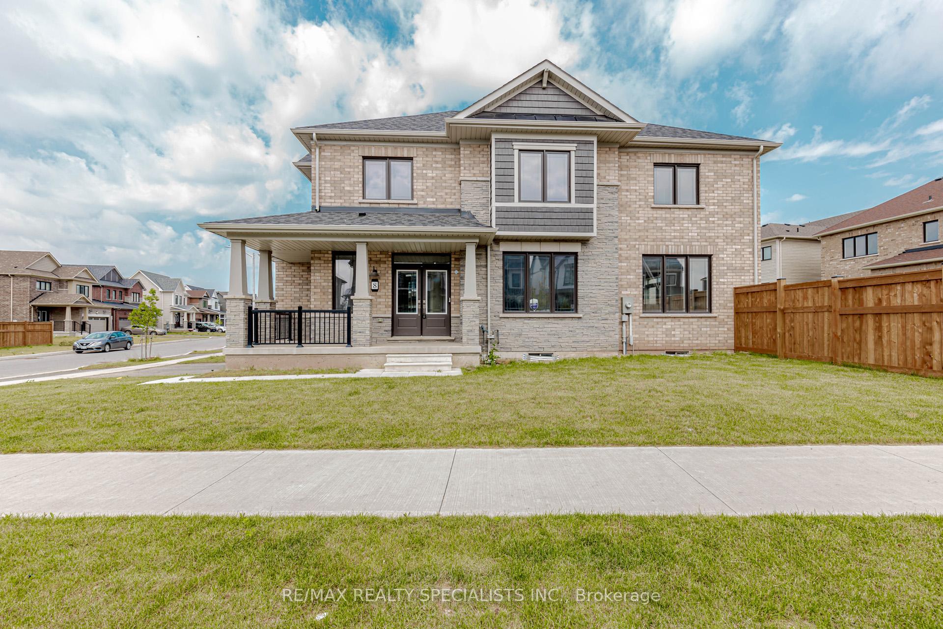 Front of 8 Stern Drive