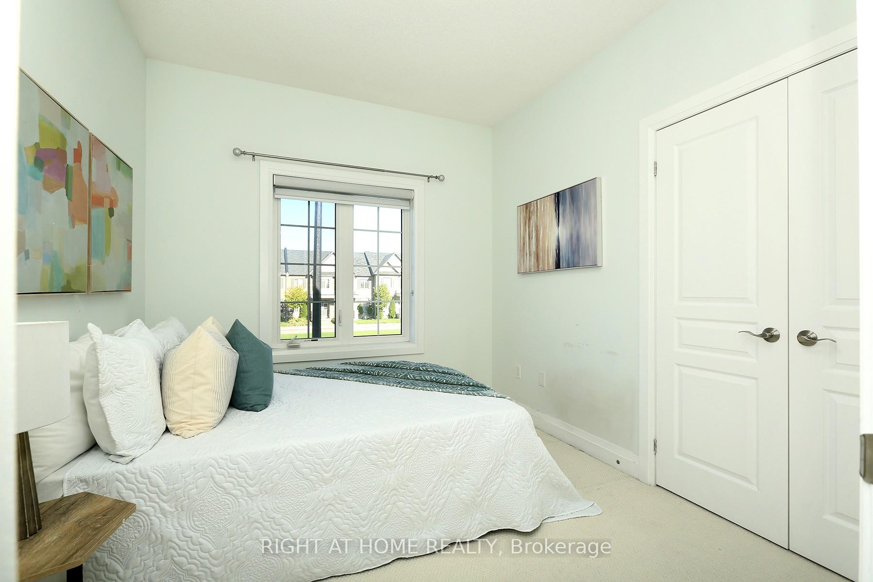 Photo 10 of 63 East's Corner Boulevard, Vaughan, Vellore Village — HOMEH