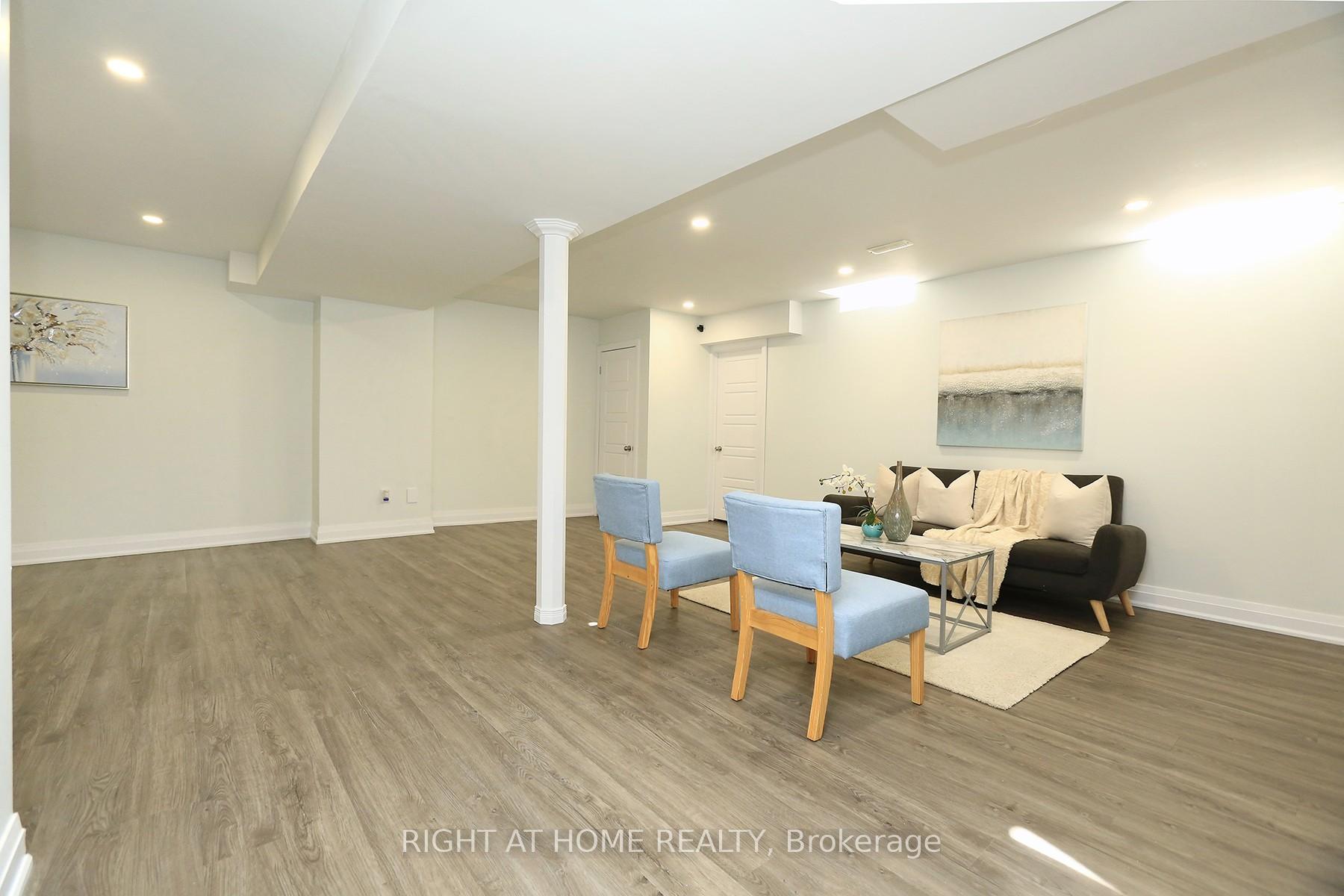 Photo 14 of 63 East's Corner Boulevard, Vaughan, Vellore Village — HOMEH