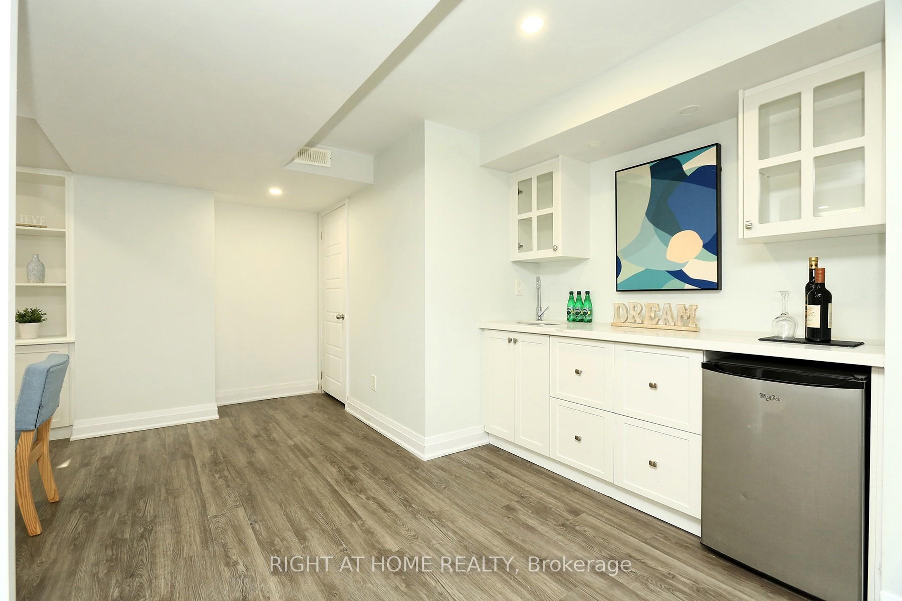 Photo 17 of 63 East's Corner Boulevard, Vaughan, Vellore Village — HOMEH