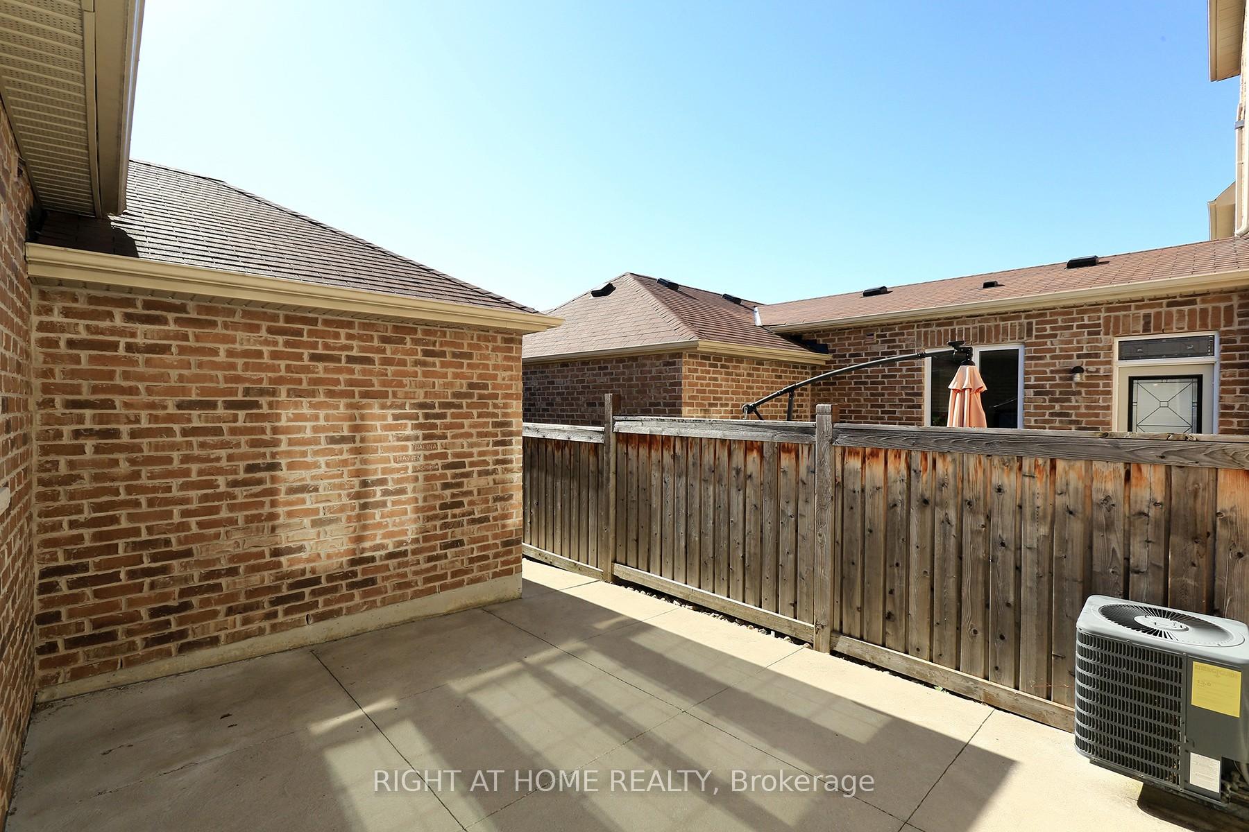 Photo 22 of 63 East's Corner Boulevard, Vaughan, Vellore Village — HOMEH