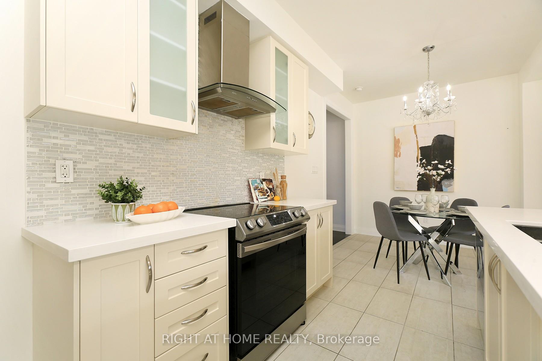 Photo 37 of 63 East's Corner Boulevard, Vaughan, Vellore Village — HOMEH