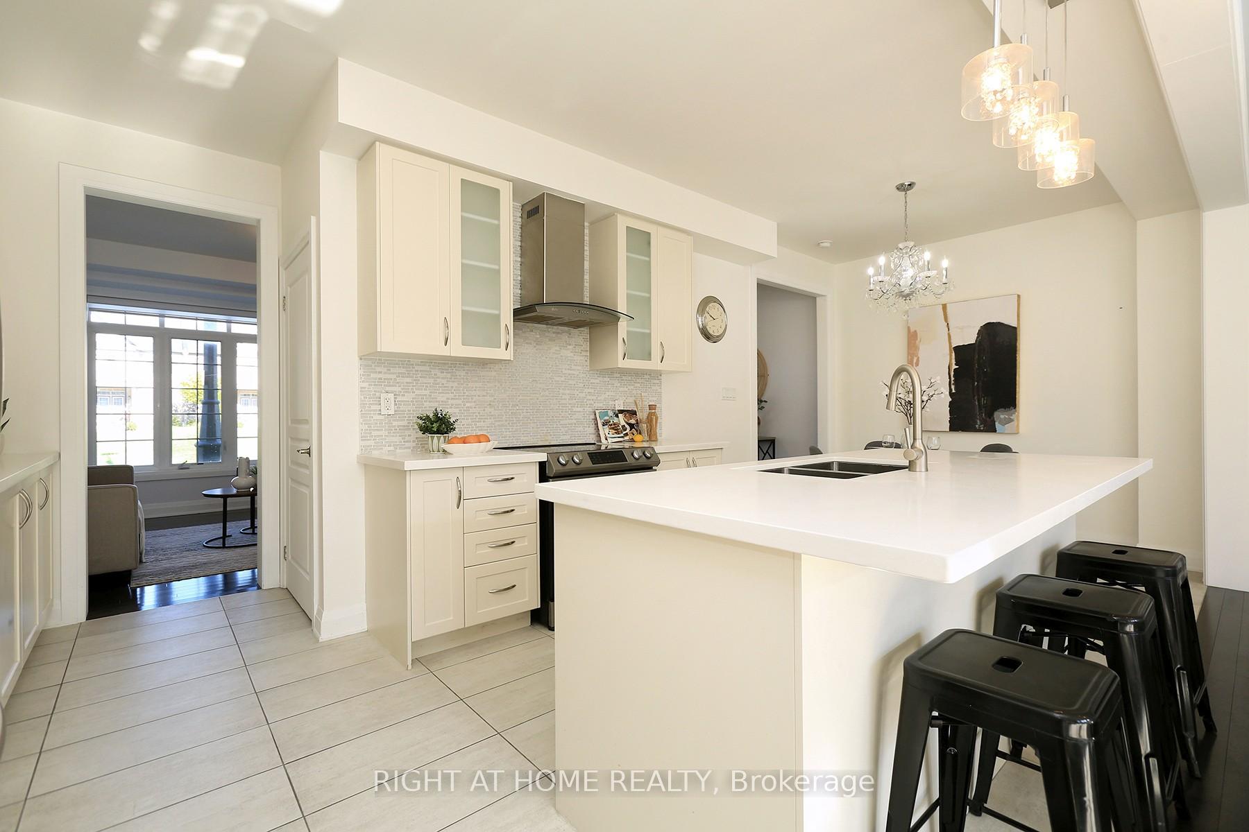 Photo 40 of 63 East's Corner Boulevard, Vaughan, Vellore Village — HOMEH