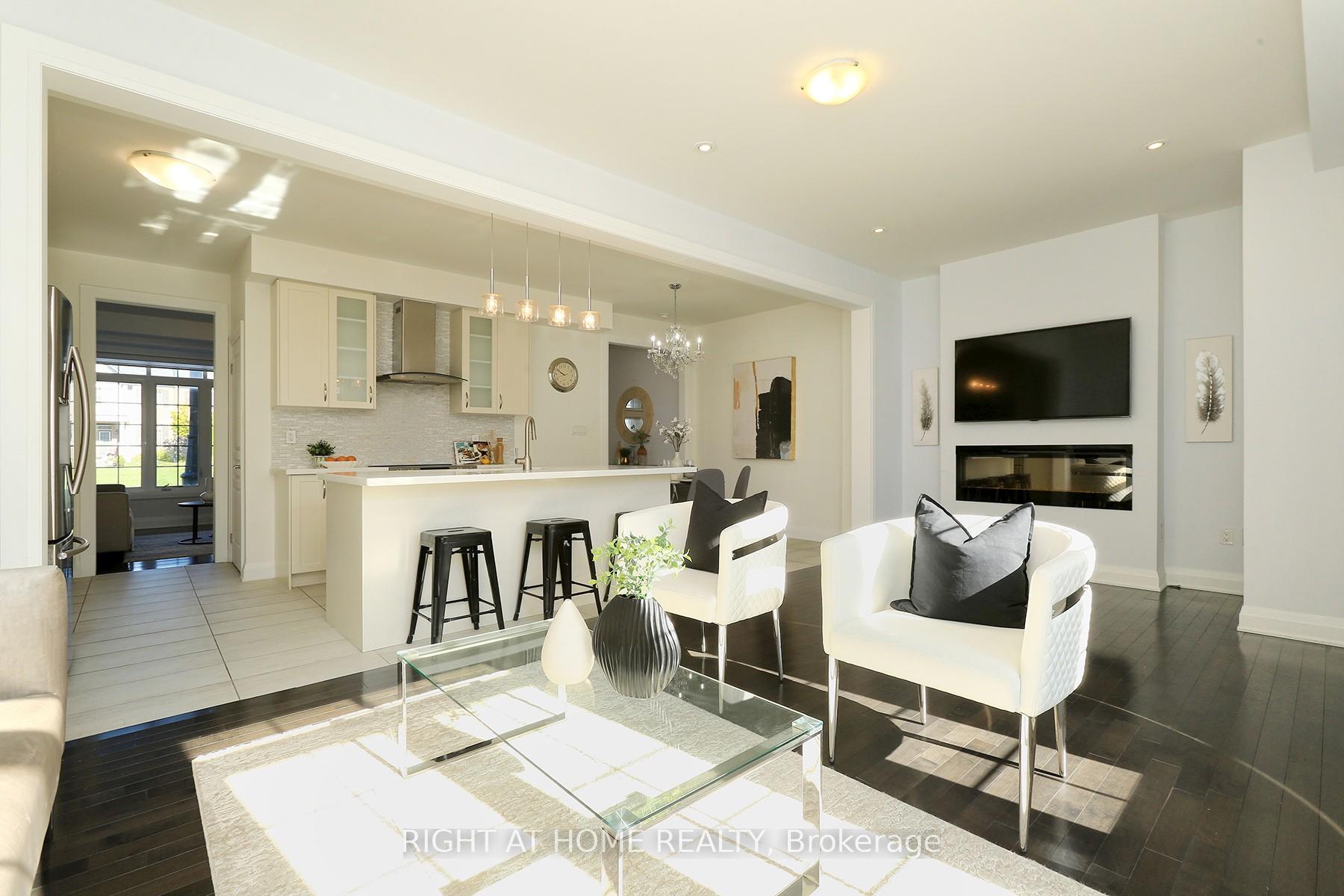 Photo 43 of 63 East's Corner Boulevard, Vaughan, Vellore Village — HOMEH