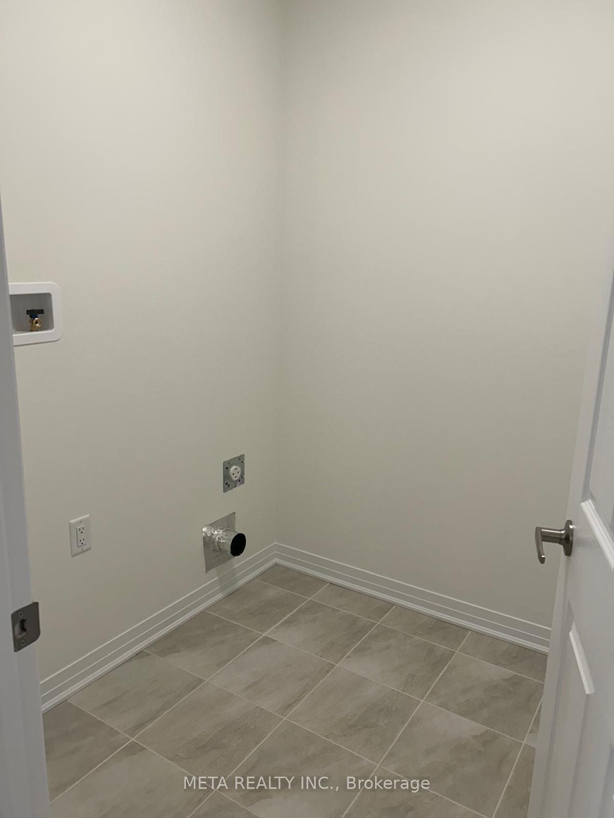 Photo 26 of 68 Varsity Drive, Welland, Dain City — HOMEH