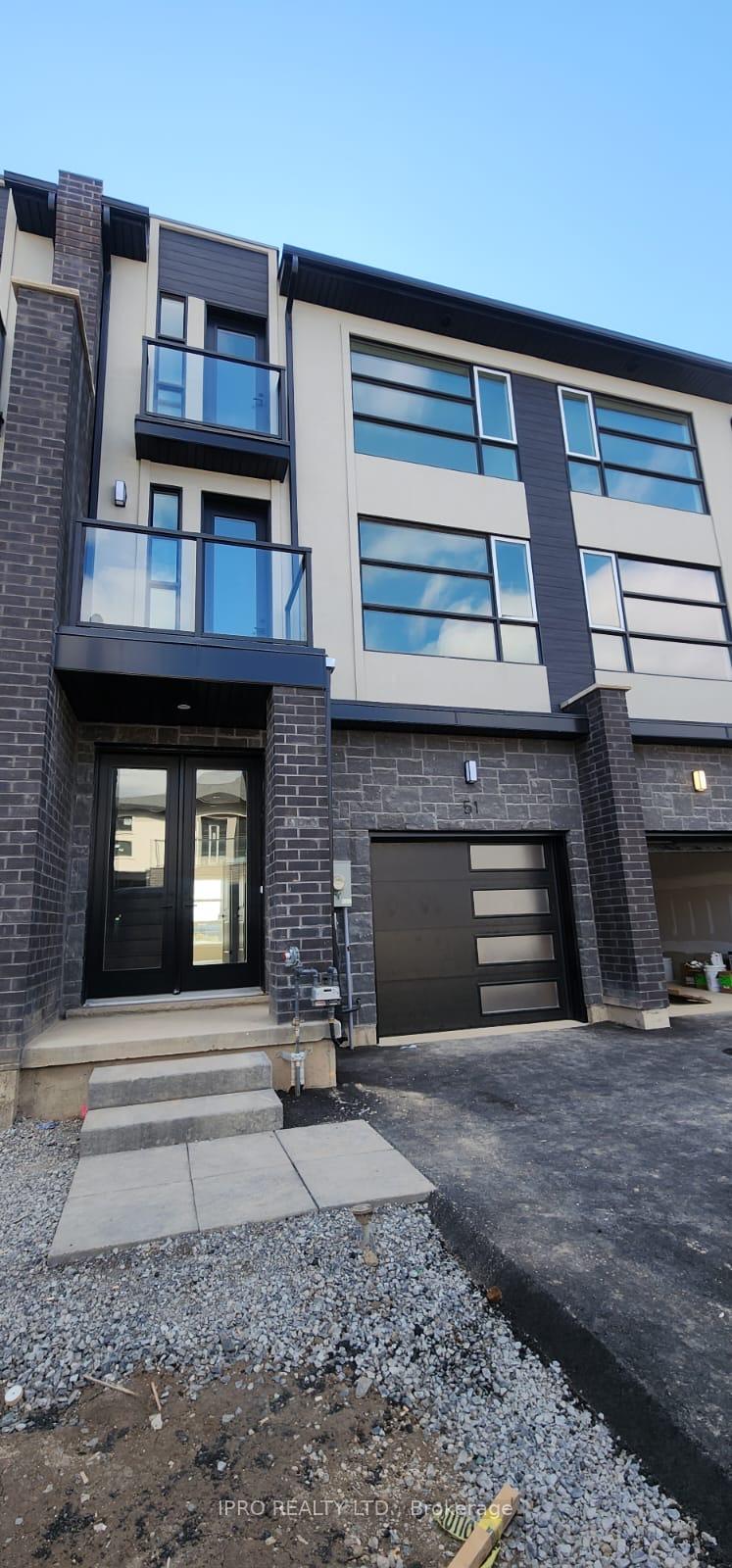 Front of 51 Warren Trail