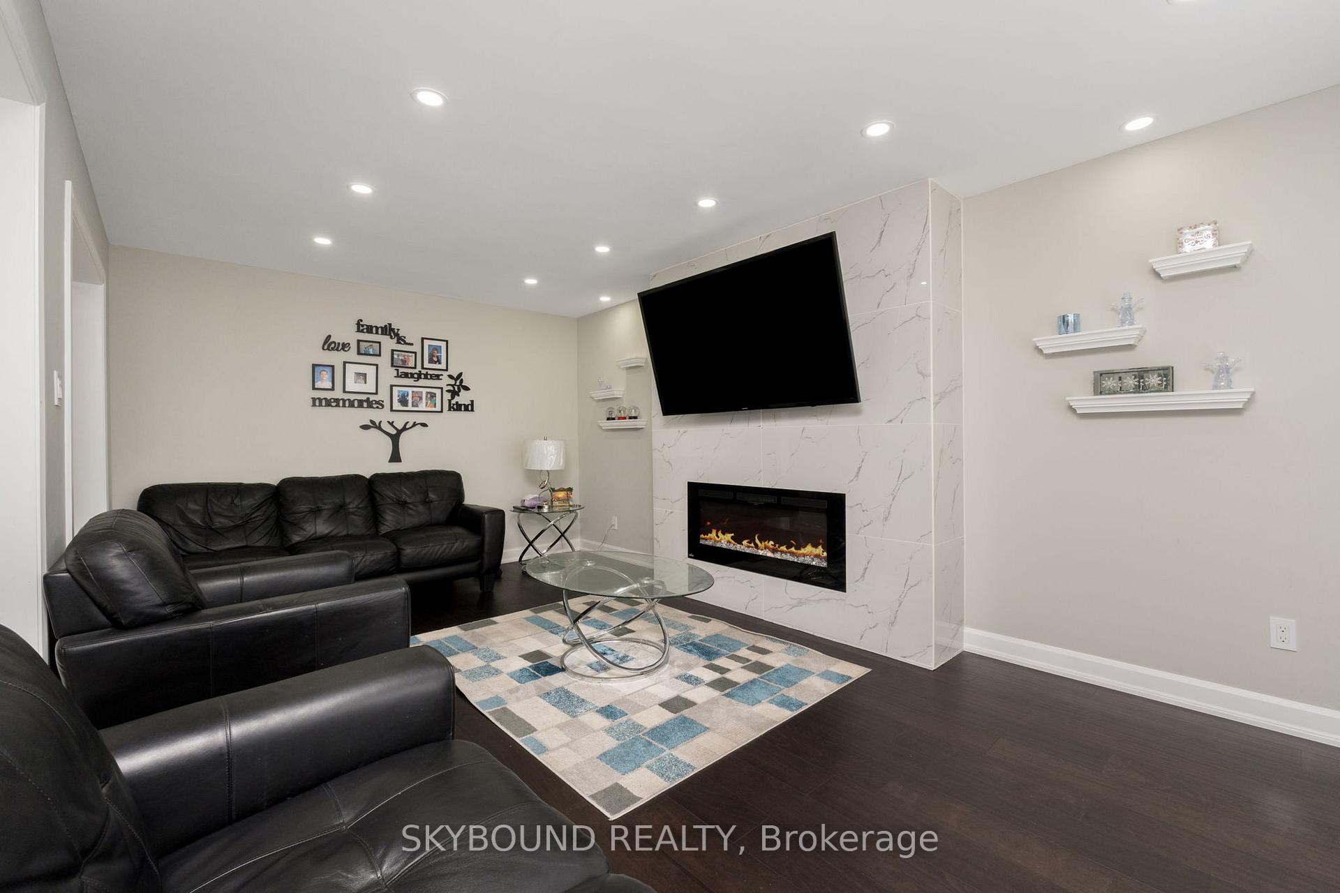 Photo 18 of 108 Zinnia Place, Vaughan, West Woodbridge — HOMEH