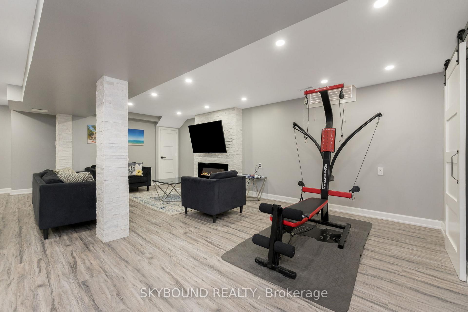 Photo 31 of 108 Zinnia Place, Vaughan, West Woodbridge — HOMEH