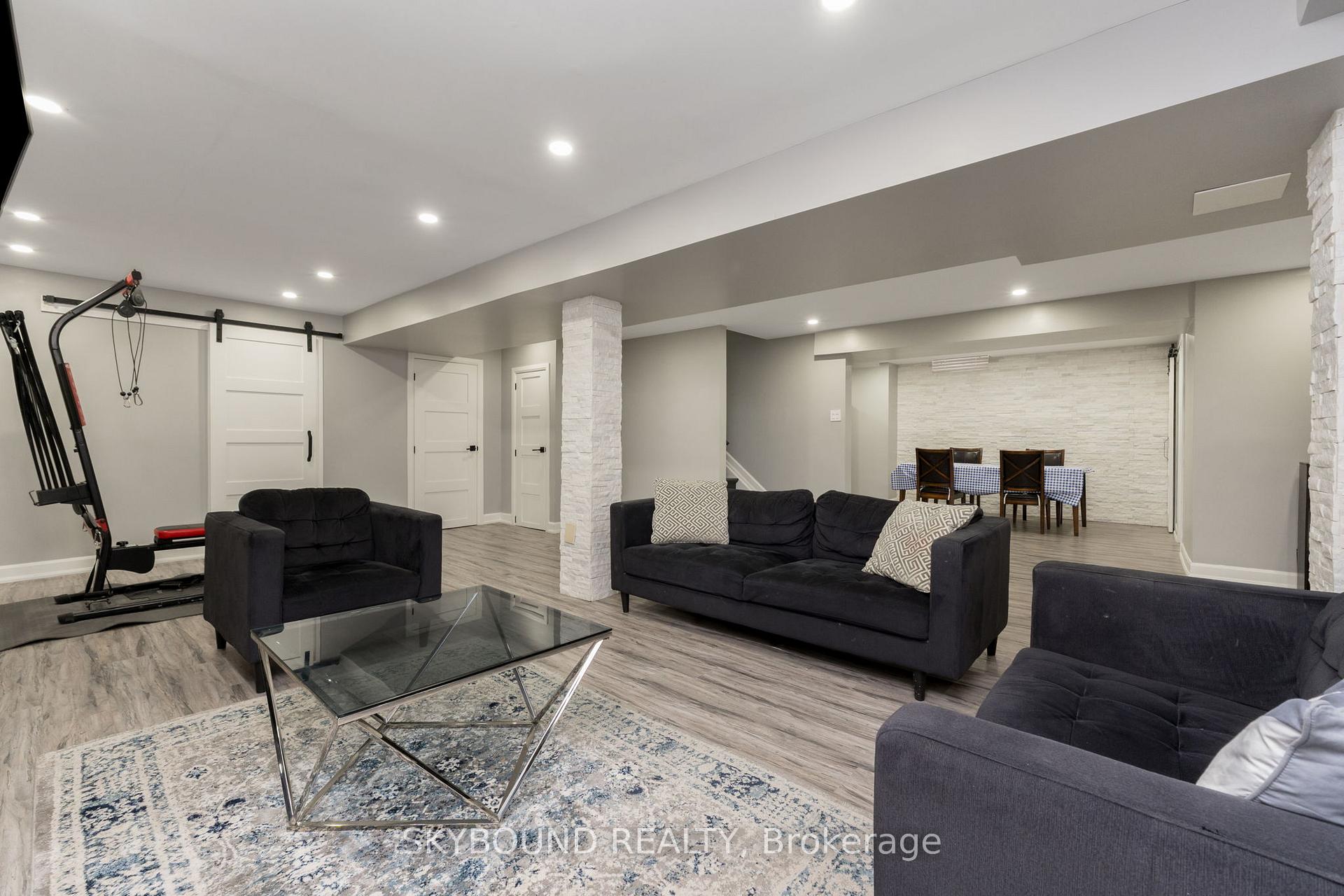 Photo 34 of 108 Zinnia Place, Vaughan, West Woodbridge — HOMEH