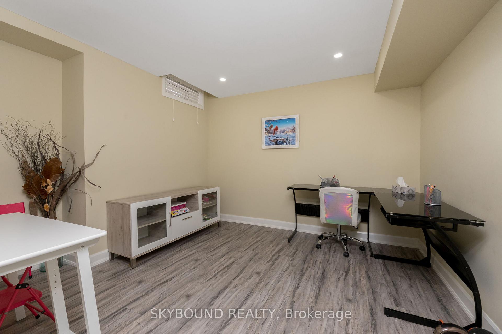 Photo 35 of 108 Zinnia Place, Vaughan, West Woodbridge — HOMEH
