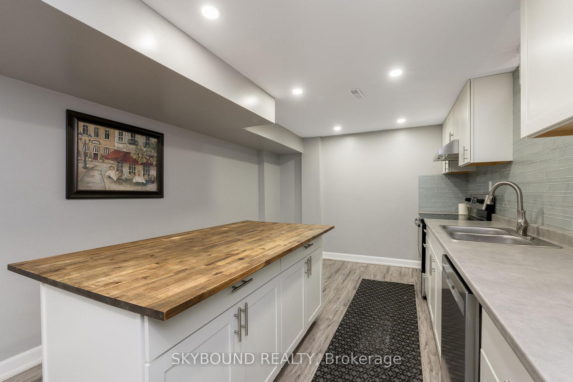 Photo 40 of 108 Zinnia Place, Vaughan, West Woodbridge — HOMEH