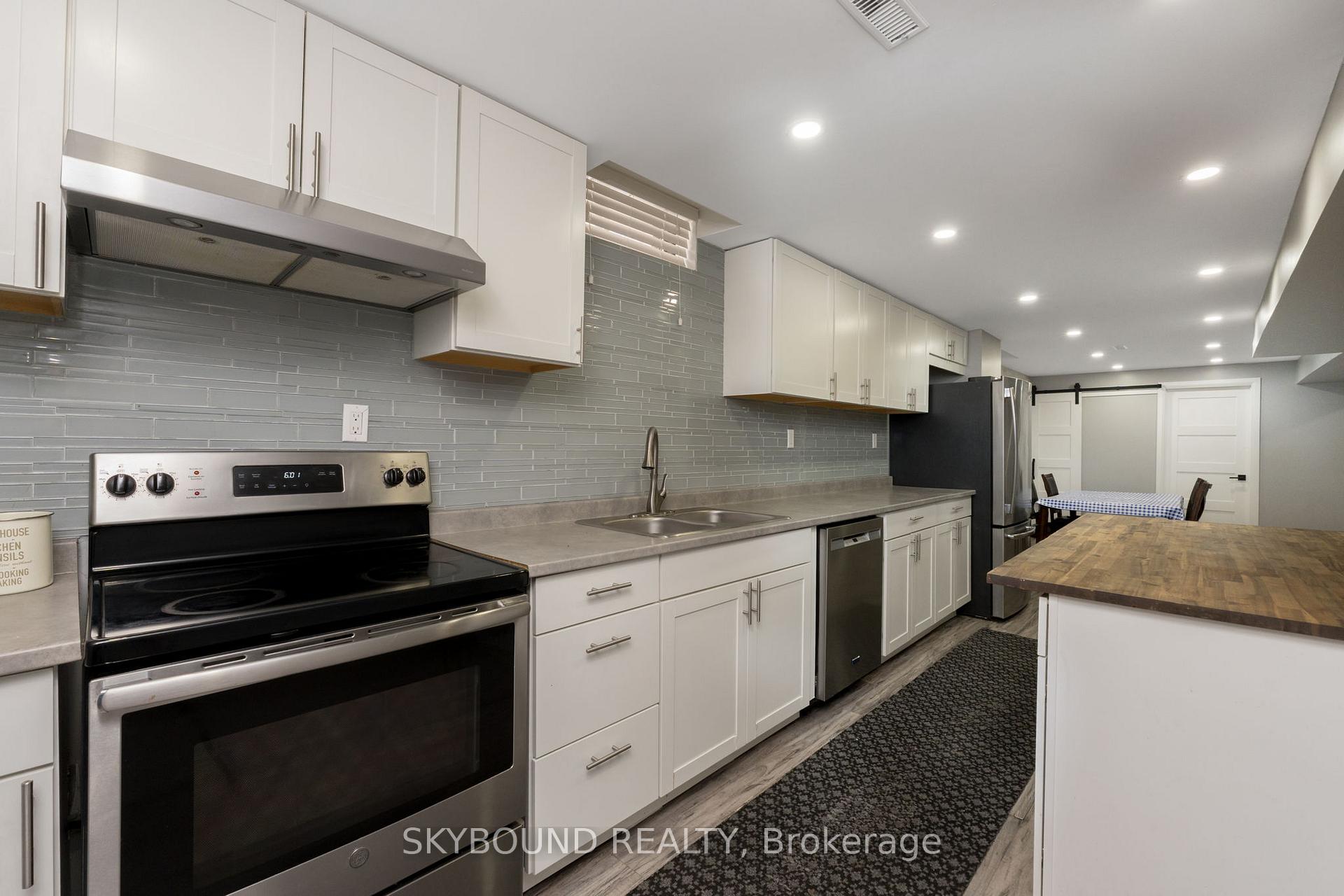 Photo 42 of 108 Zinnia Place, Vaughan, West Woodbridge — HOMEH