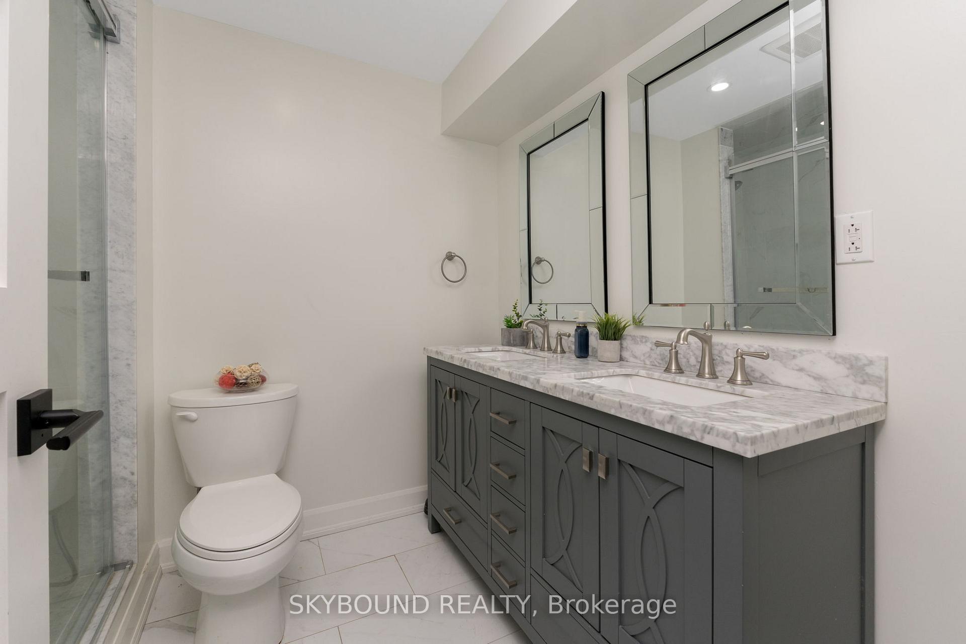 Photo 43 of 108 Zinnia Place, Vaughan, West Woodbridge — HOMEH
