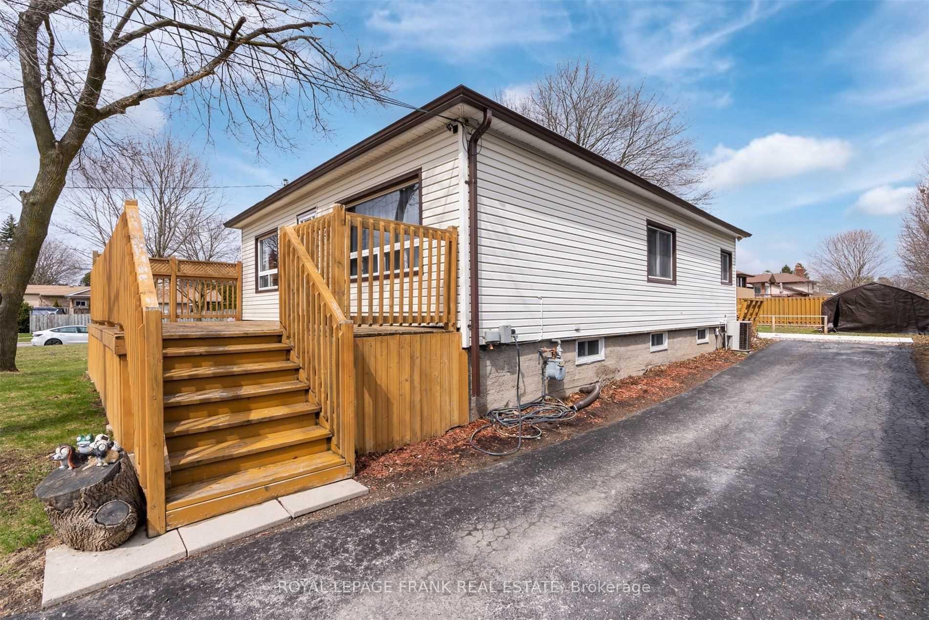 Photo 2 of 55 Garrard Road, Whitby, Blue Grass Meadows — HOMEH