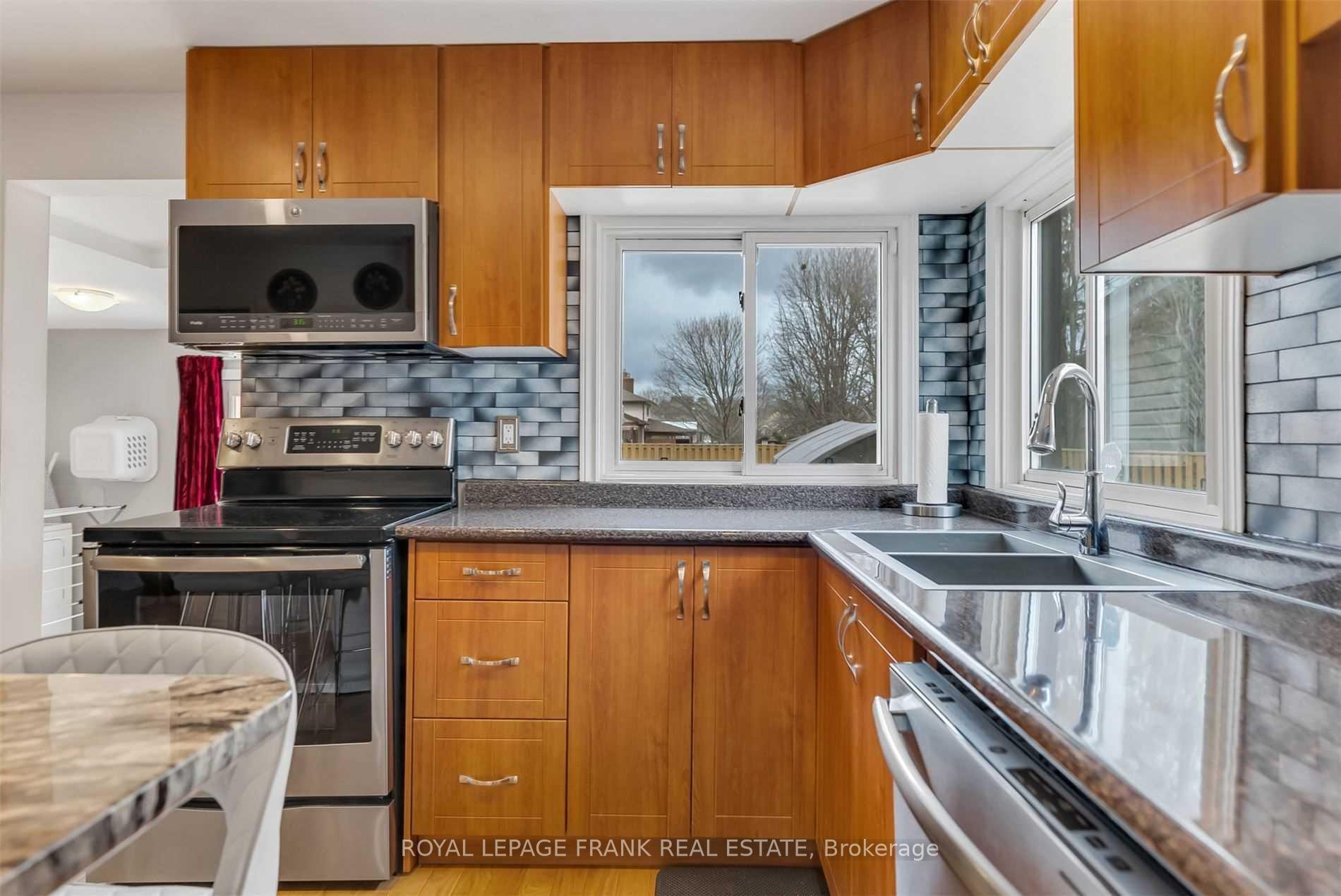 Photo 8 of 55 Garrard Road, Whitby, Blue Grass Meadows — HOMEH