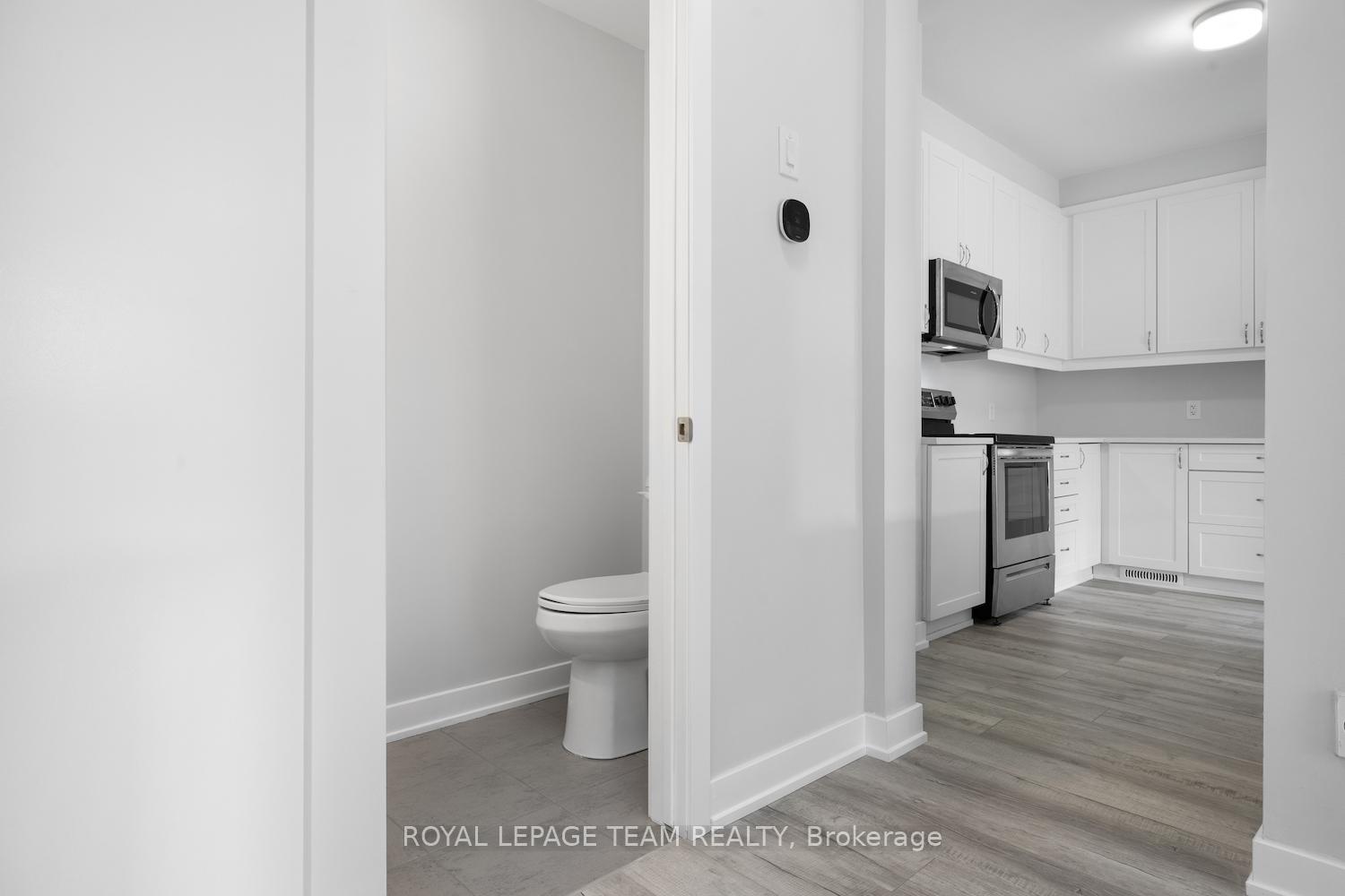 Photo 4 of 142 Anthracite Private, Ottawa, Barrhaven - Heritage Park — HOMEH