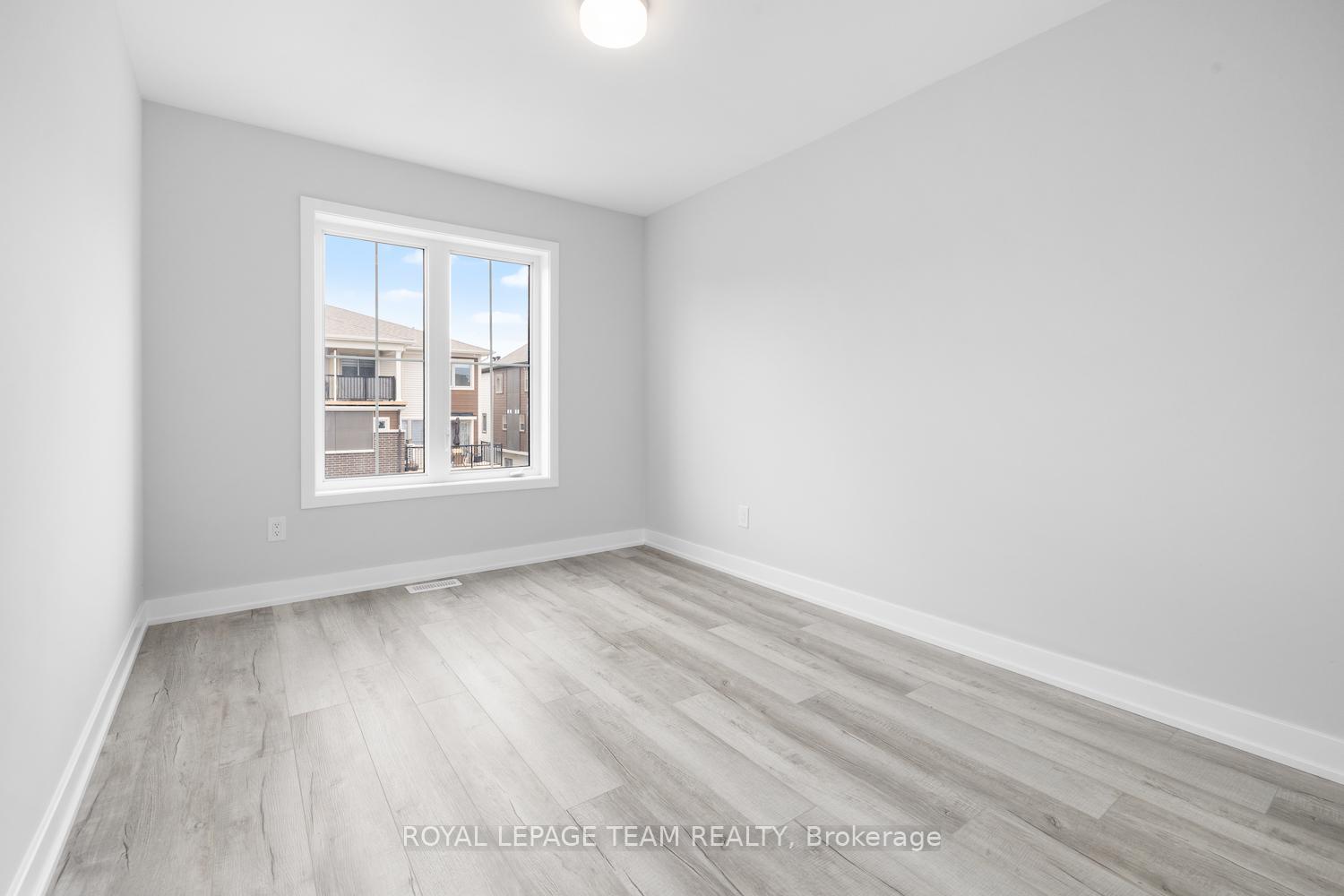Photo 17 of 142 Anthracite Private, Ottawa, Barrhaven - Heritage Park — HOMEH