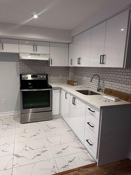 Photo 6 of 92 Sharplin Drive, Ajax, South East — HOMEH