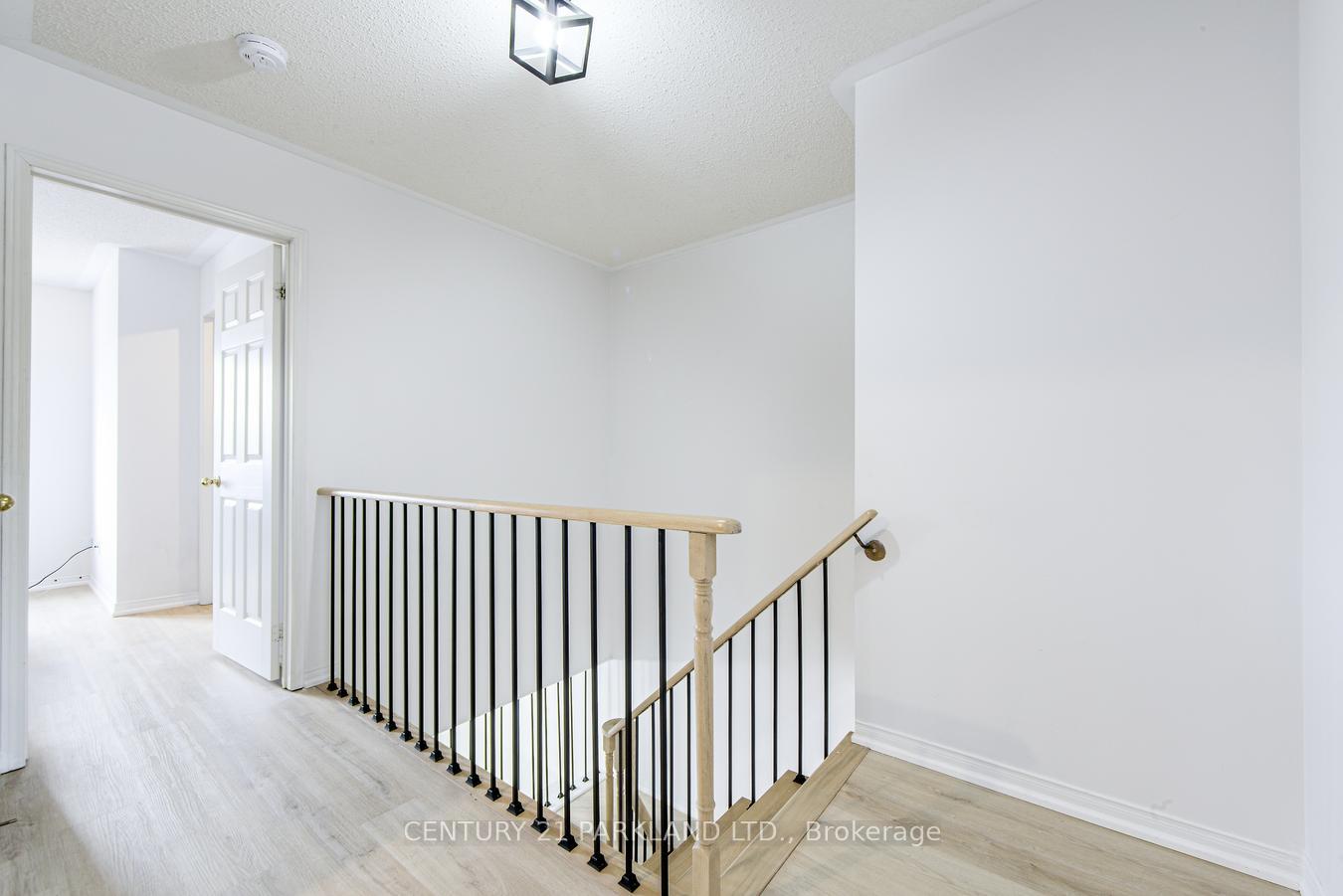 Photo 19 of 26 Kelso Crescent, Vaughan, Maple — HOMEH