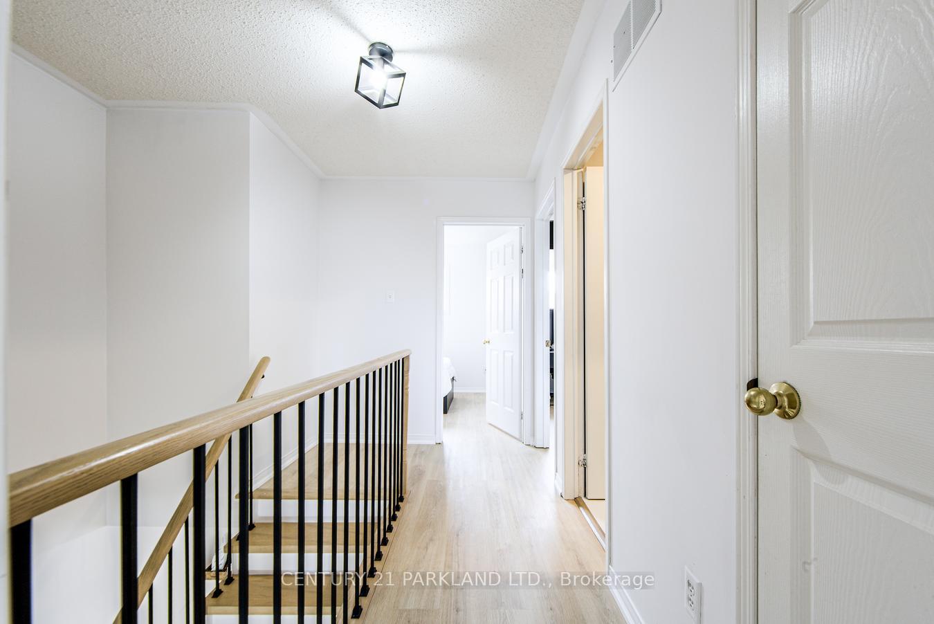 Photo 20 of 26 Kelso Crescent, Vaughan, Maple — HOMEH