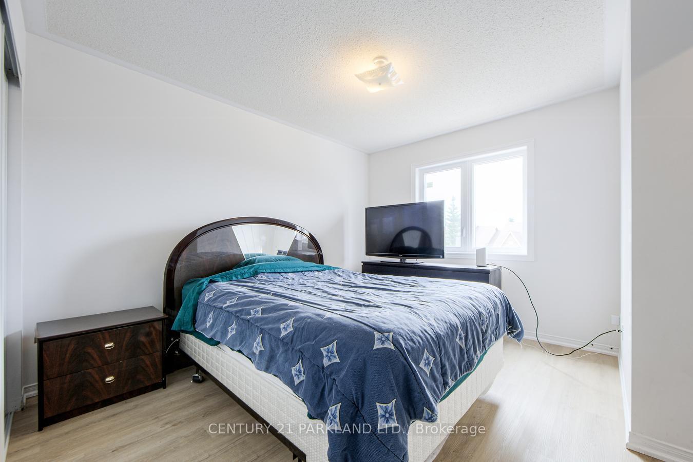 Photo 21 of 26 Kelso Crescent, Vaughan, Maple — HOMEH