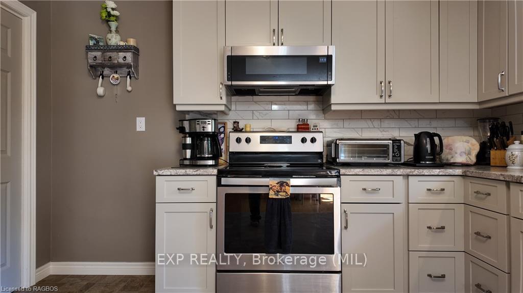Photo 14 of 441300 Concession 8 Ndr, West Grey — HOMEH