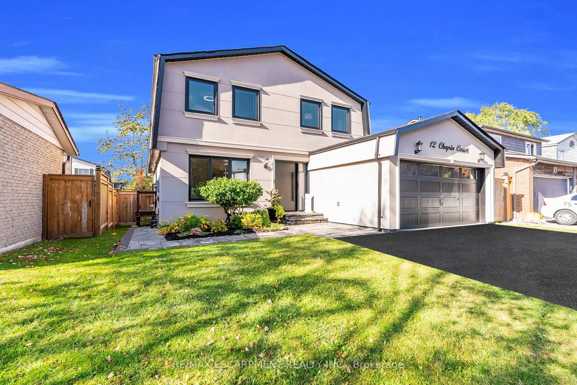 Photo 4 of 12 Chopin Court, Whitby, Lynde Creek — HOMEH