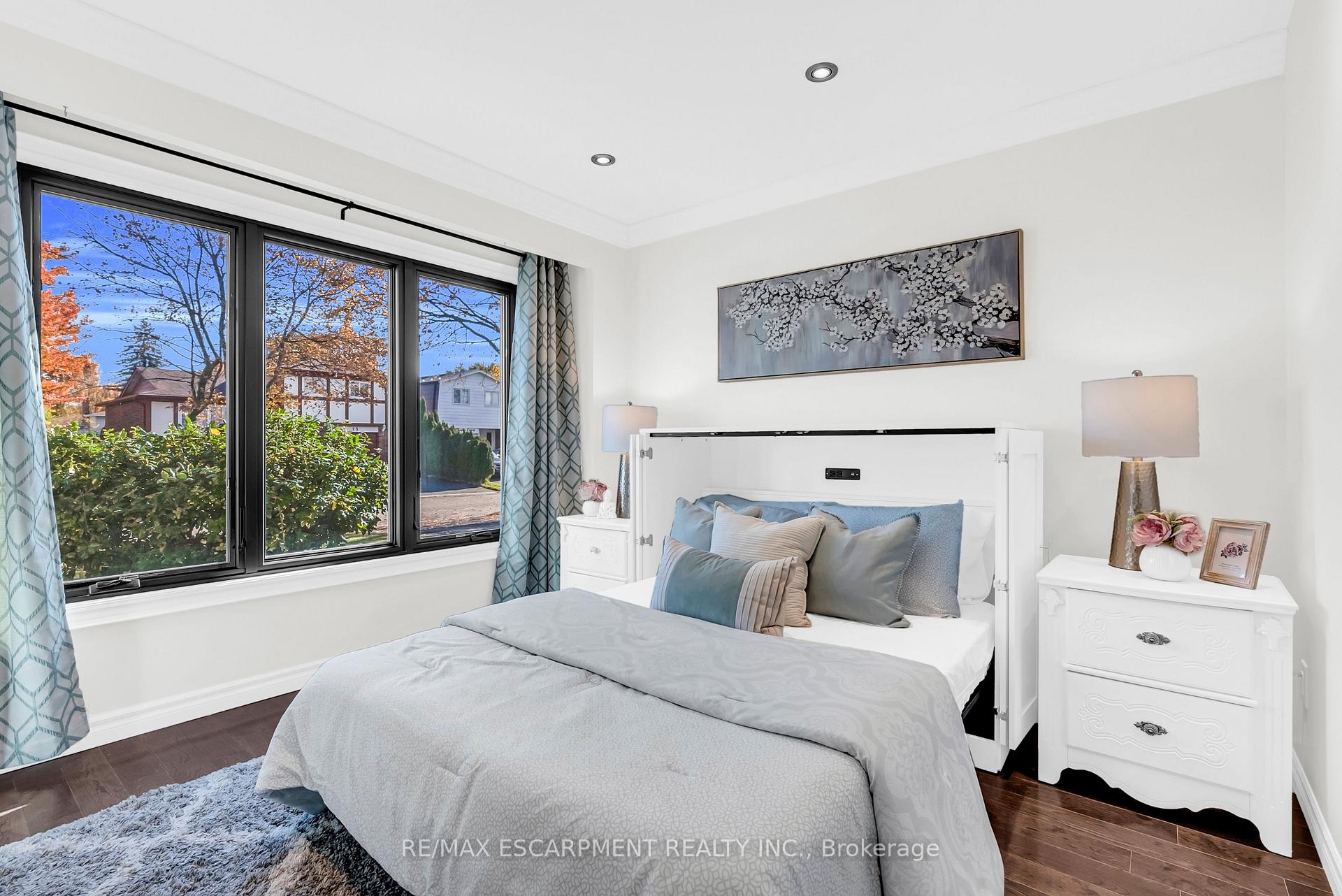 Photo 18 of 12 Chopin Court, Whitby, Lynde Creek — HOMEH