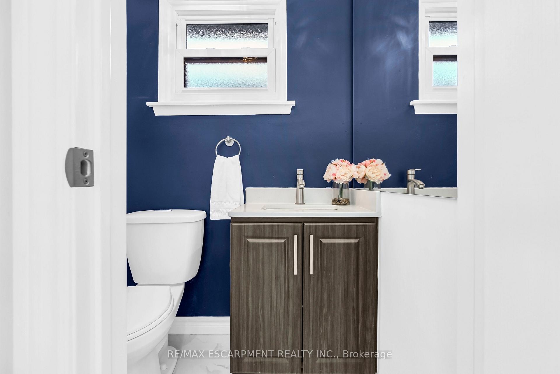 Photo 19 of 12 Chopin Court, Whitby, Lynde Creek — HOMEH