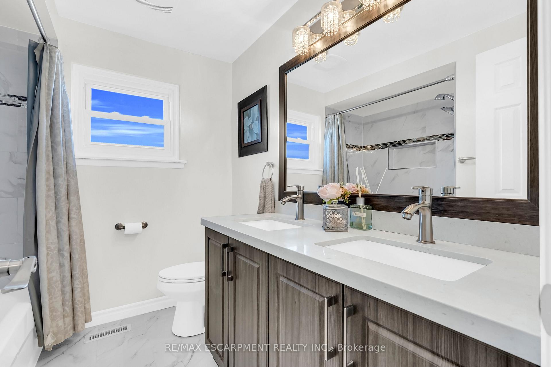 Photo 46 of 12 Chopin Court, Whitby, Lynde Creek — HOMEH