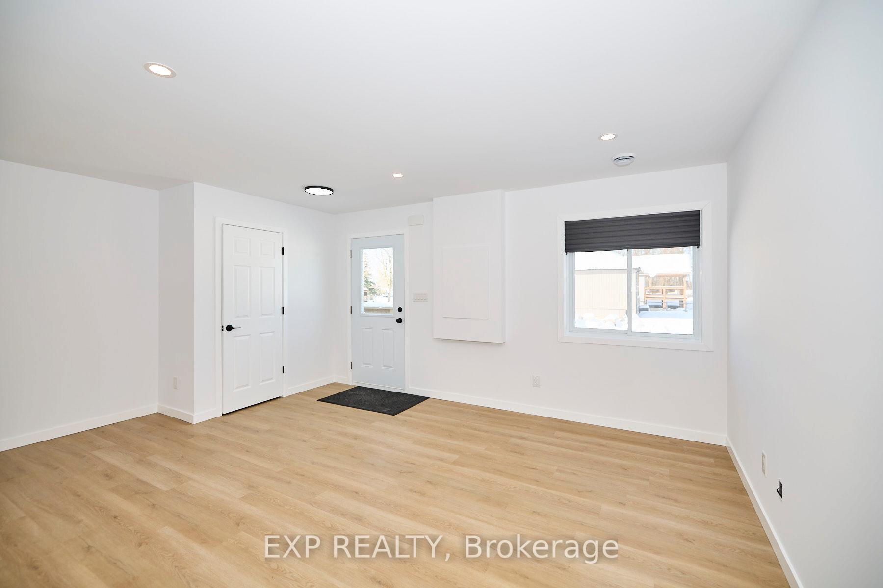 Photo 8 of Unit Unit #2, 24 Huron Street, Welland, Dain City — HOMEH