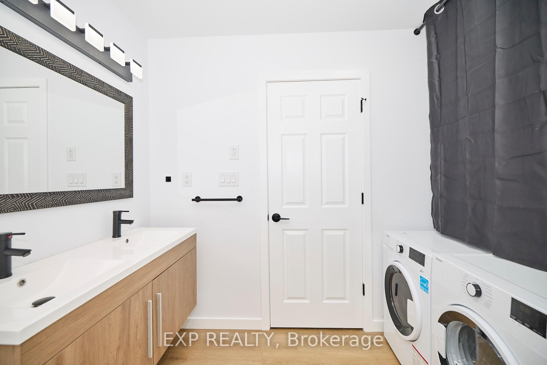 Photo 12 of Unit Unit #2, 24 Huron Street, Welland, Dain City — HOMEH