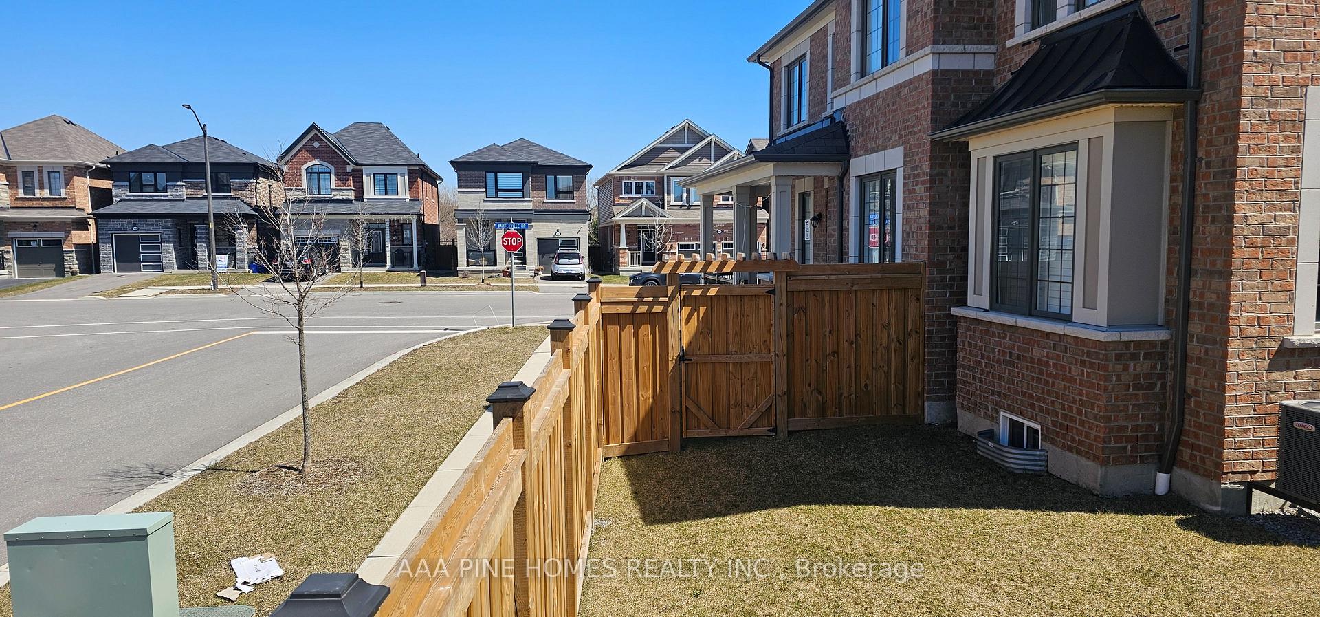 Photo 10 of 105 Barkeville Drive, Whitby, Rural Whitby — HOMEH
