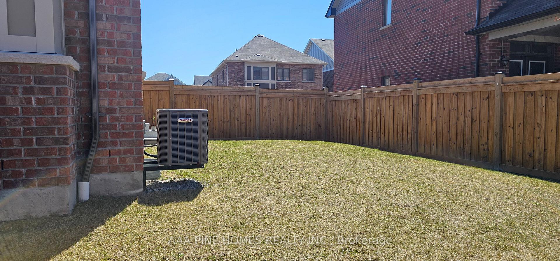 Photo 11 of 105 Barkeville Drive, Whitby, Rural Whitby — HOMEH
