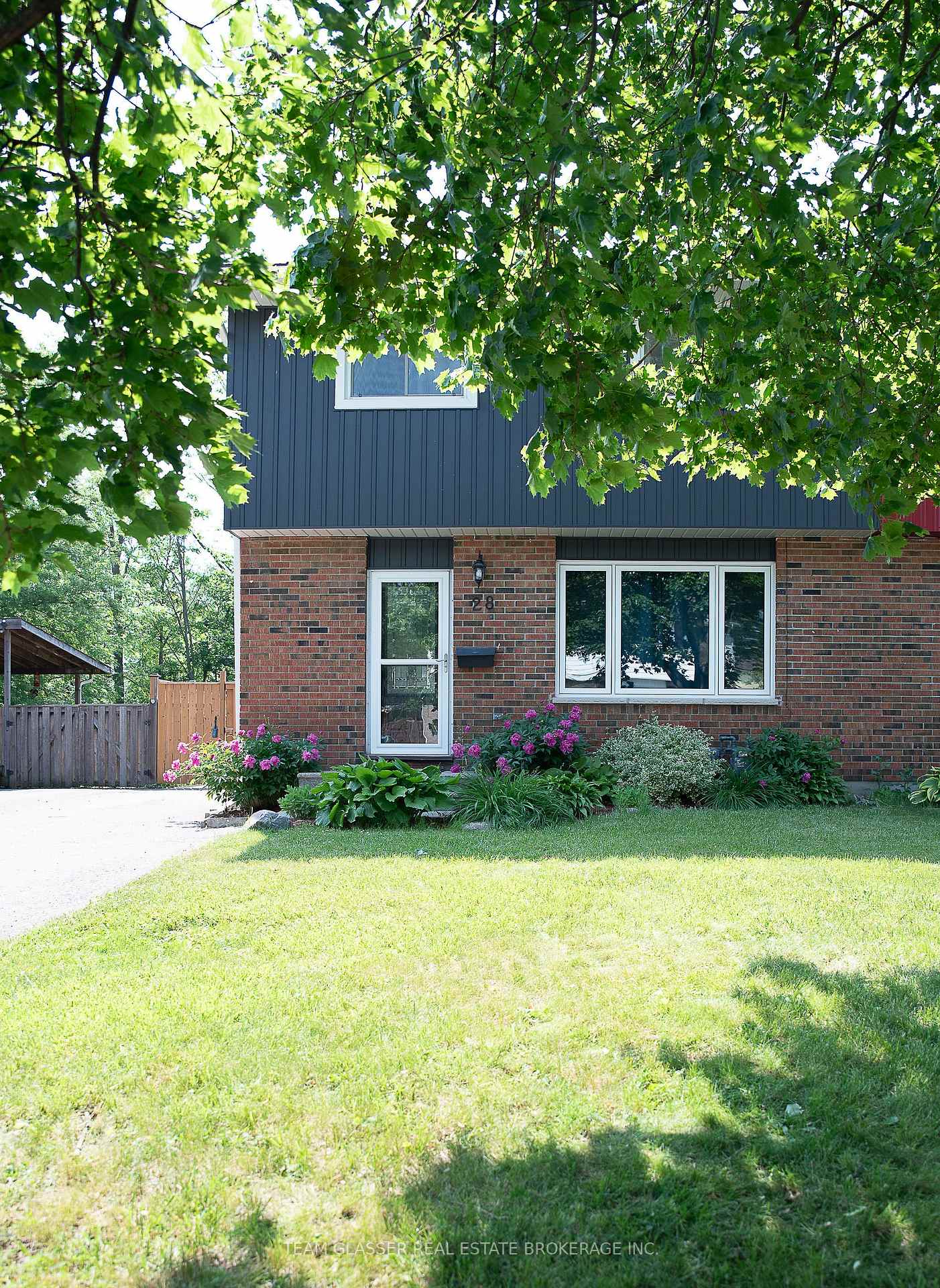 Photo 2 of 28 Parkview Heights, Aylmer — HOMEH