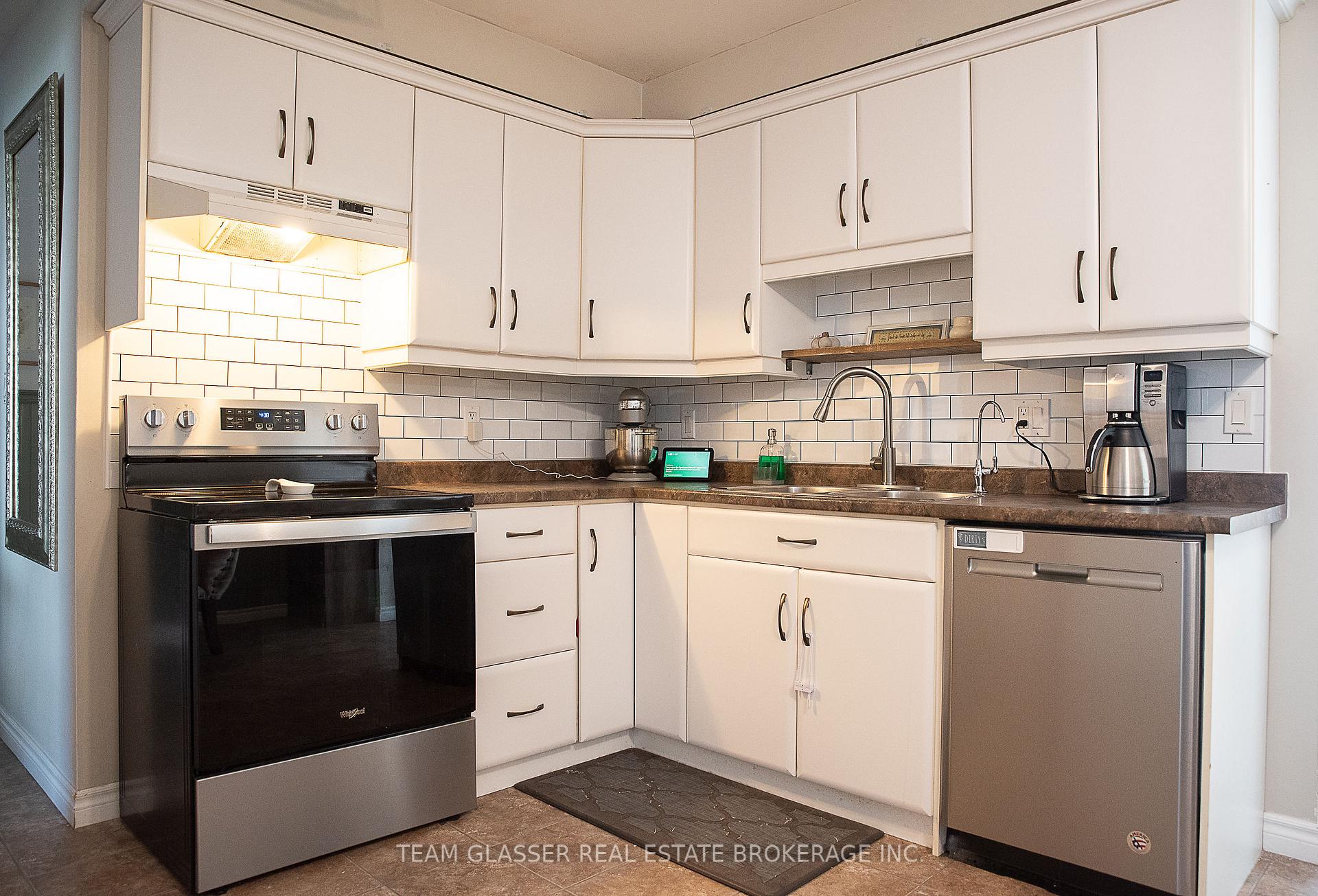 Photo 6 of 28 Parkview Heights, Aylmer — HOMEH