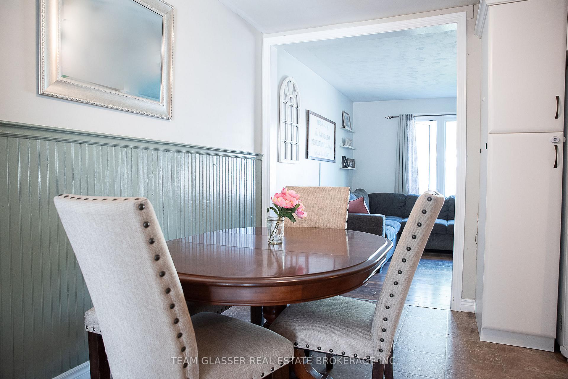Photo 8 of 28 Parkview Heights, Aylmer — HOMEH