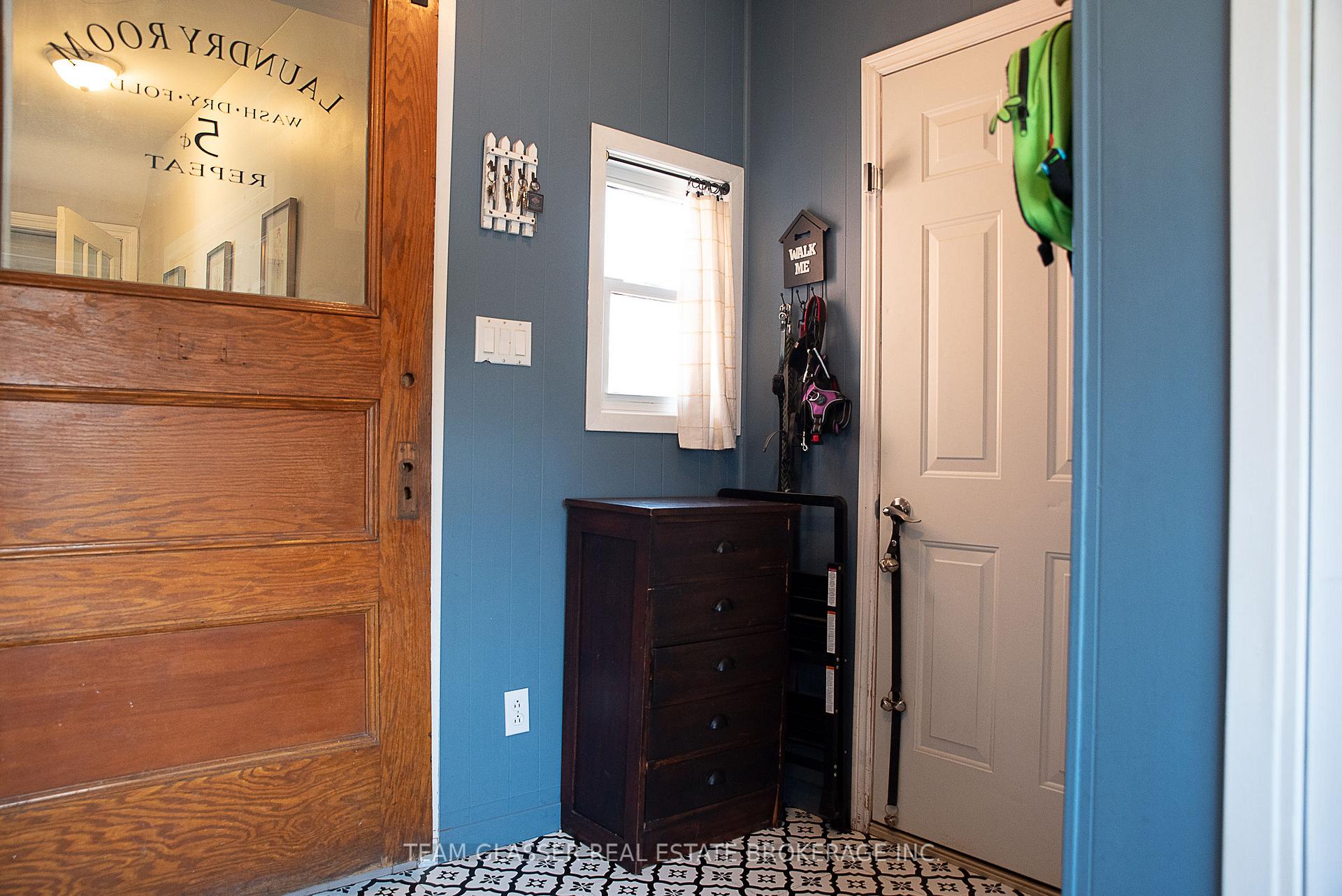 Photo 10 of 28 Parkview Heights, Aylmer — HOMEH