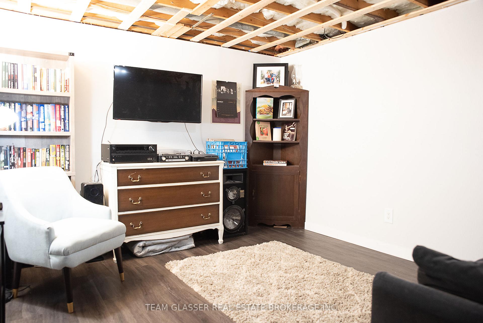 Photo 29 of 28 Parkview Heights, Aylmer — HOMEH