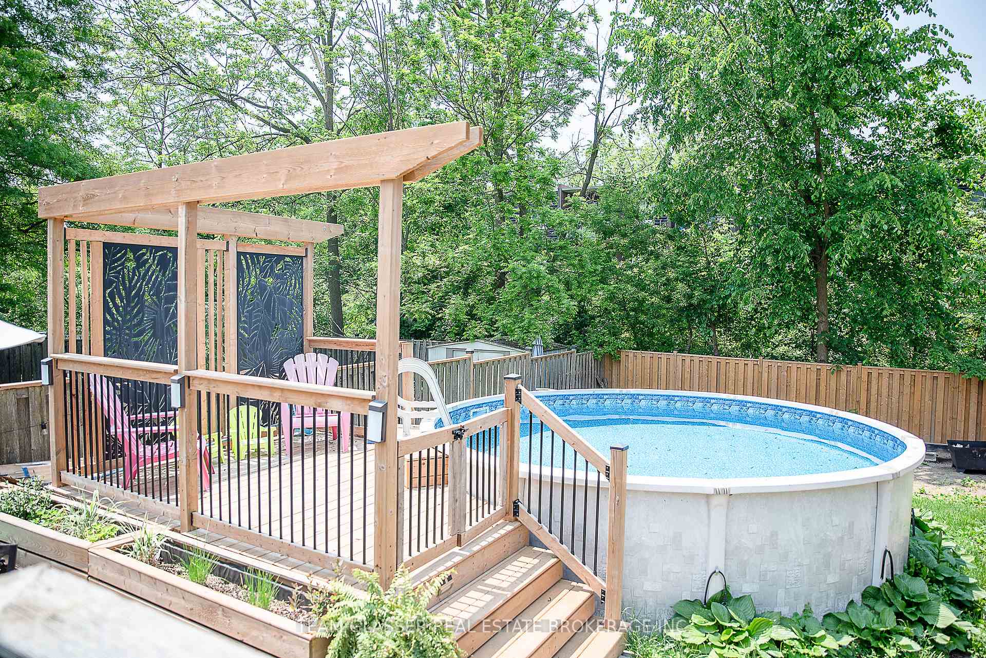 Photo 35 of 28 Parkview Heights, Aylmer — HOMEH