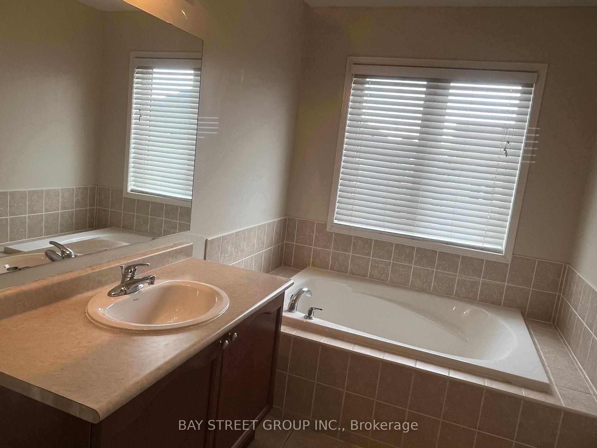 Photo 15 of Unit Upper, 96 Bettina Place, Whitby, Rolling Acres — HOMEH
