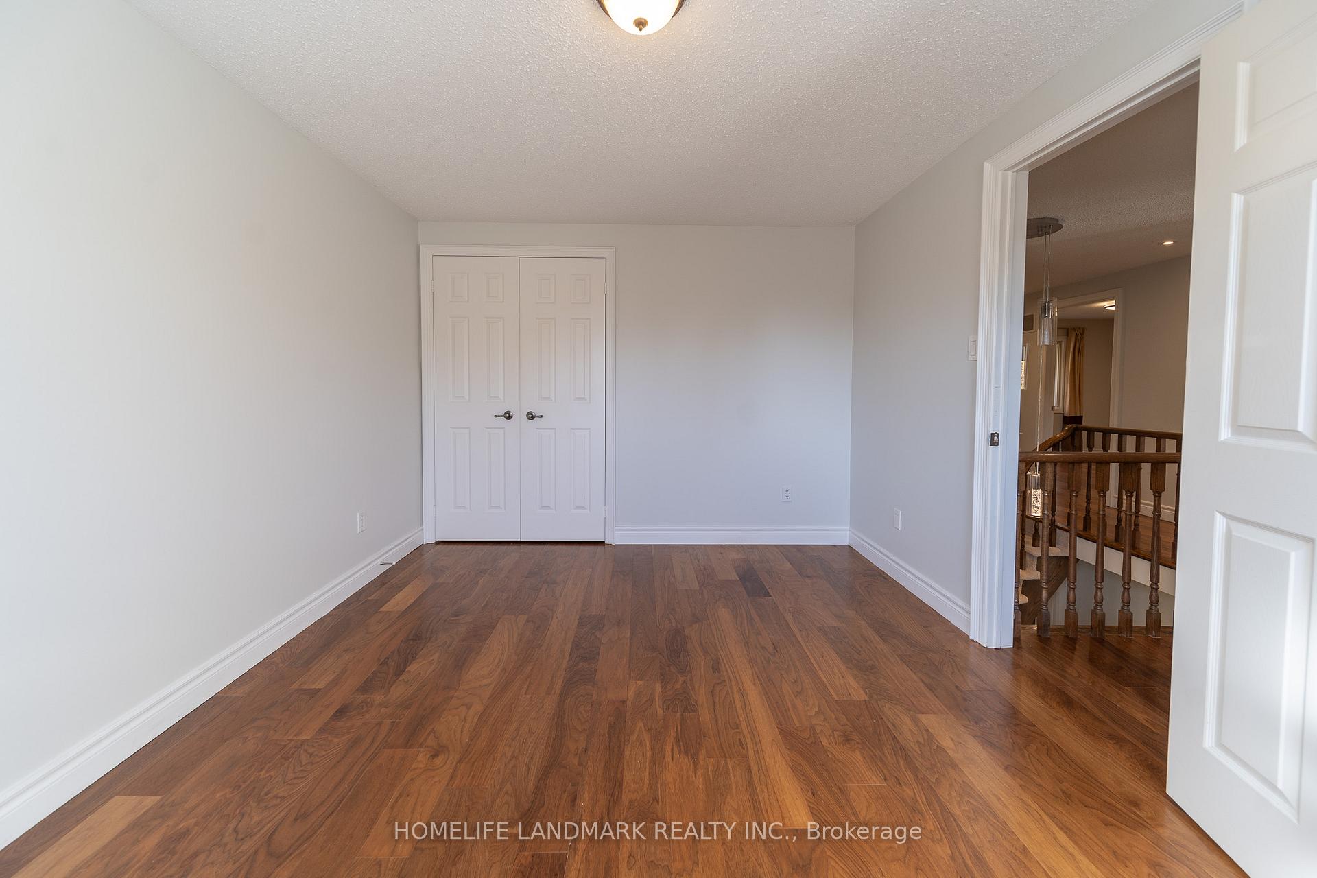 Photo 18 of 92 Huntington Park Drive, Markham, Thornlea — HOMEH